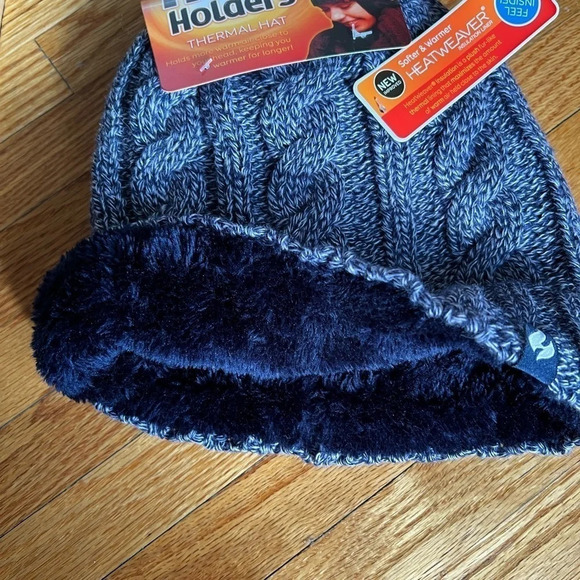 Heat Holders Thermal Hat - Picture 4 of 4